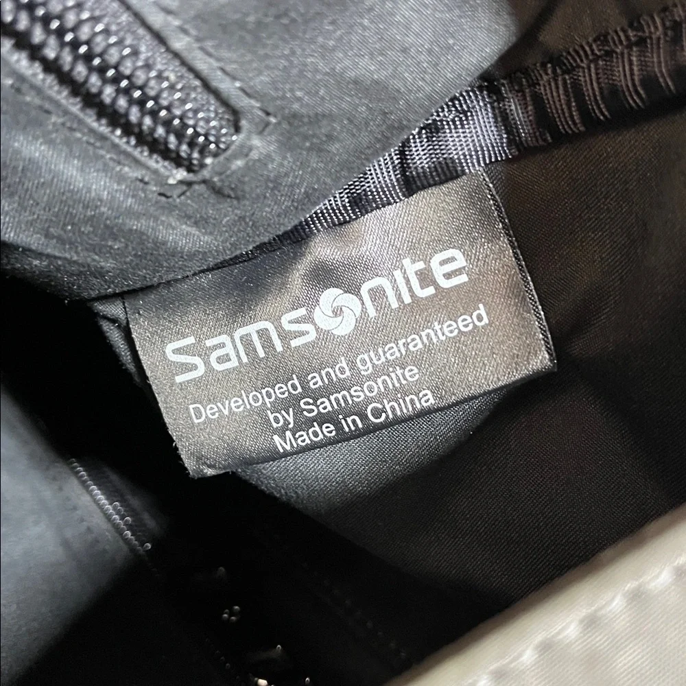 SAMSONIITE BACKPACK GREEN GRAY NYLON WITH BLACK COW LEATHER TRIM LAPTOP TRAVEL